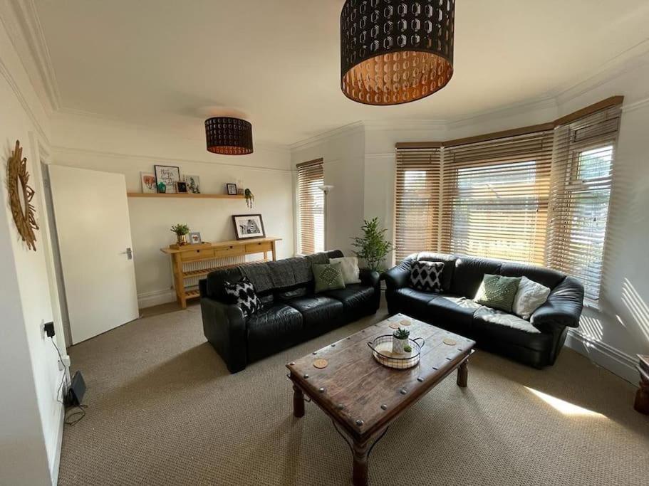 Appartement 3 Bed Flat Near To Cardiff And Cardiff Bay Extérieur photo