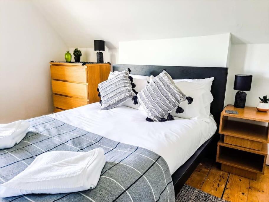 Appartement 3 Bed Flat Near To Cardiff And Cardiff Bay Extérieur photo