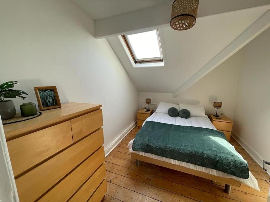Appartement 3 Bed Flat Near To Cardiff And Cardiff Bay Extérieur photo