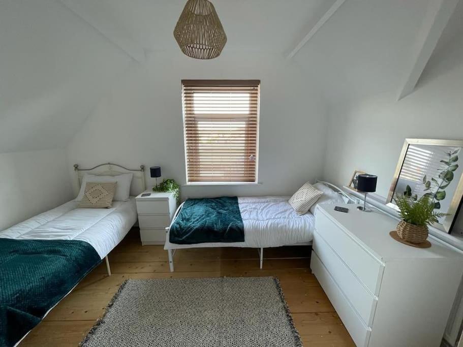 Appartement 3 Bed Flat Near To Cardiff And Cardiff Bay Extérieur photo